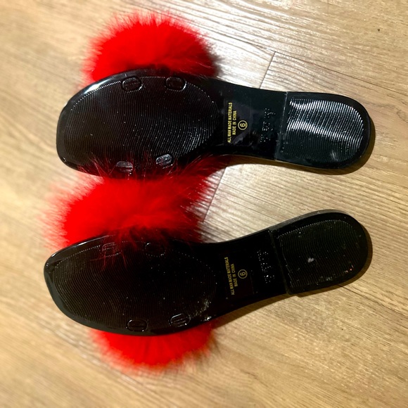 Furry slippers - Picture 4 of 4